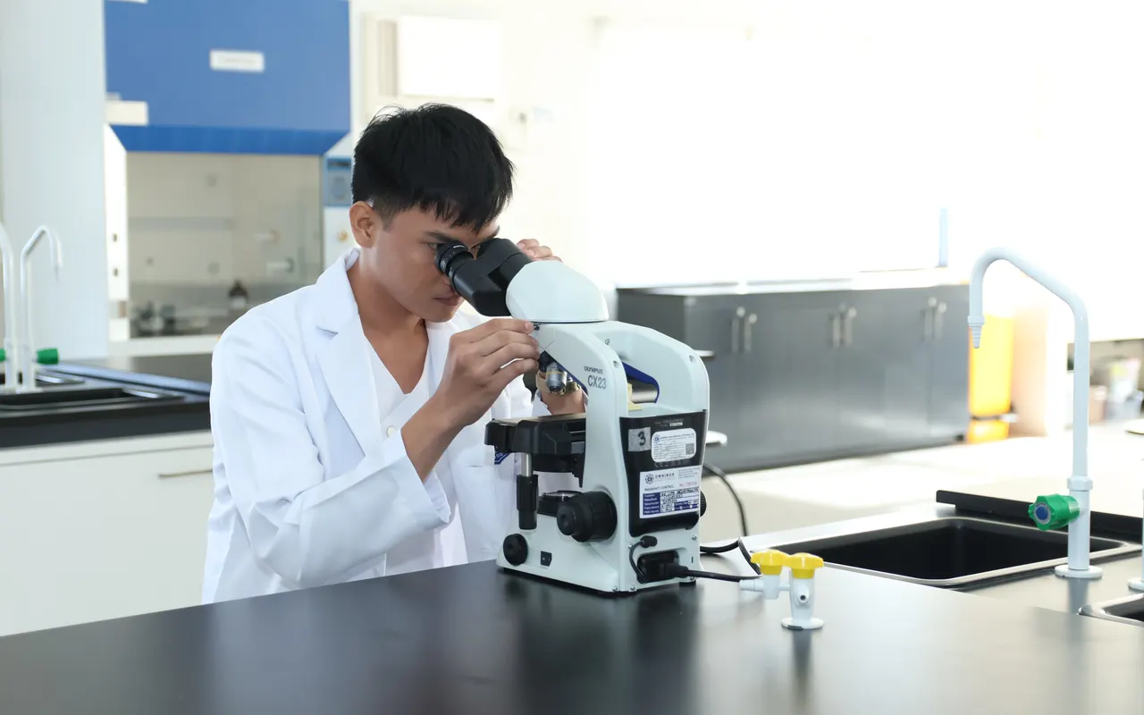 Dental Technology NC IV